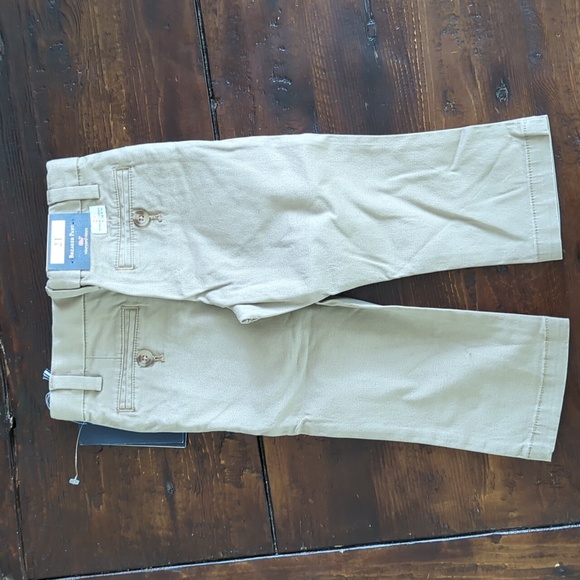 Vineyard Vines khakis, 2T - Picture 2 of 3